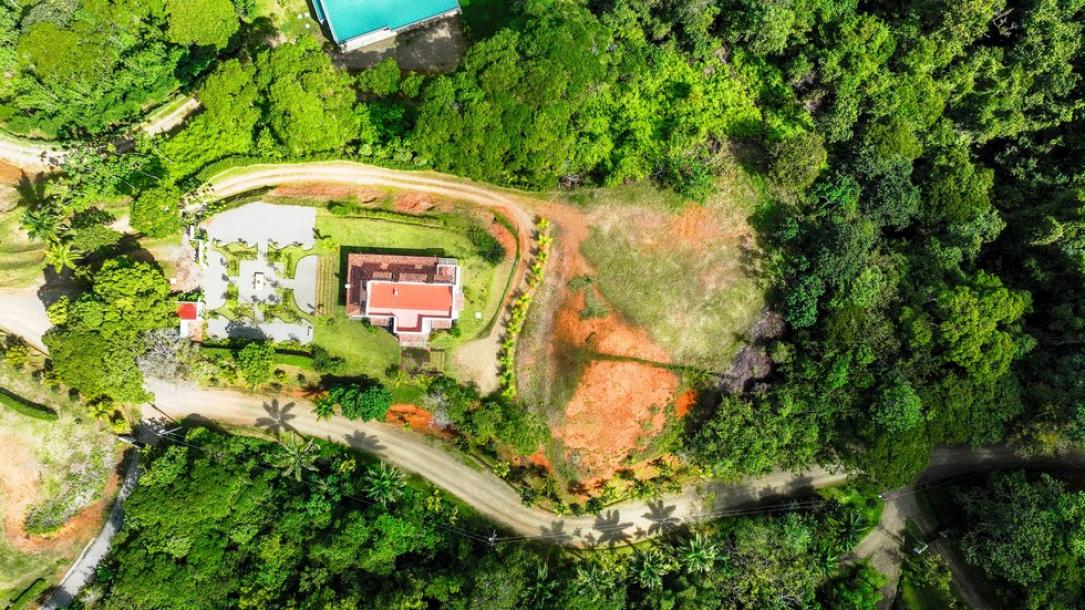 Custom Built Home on 3 Acres in Costa Verde Estates-5