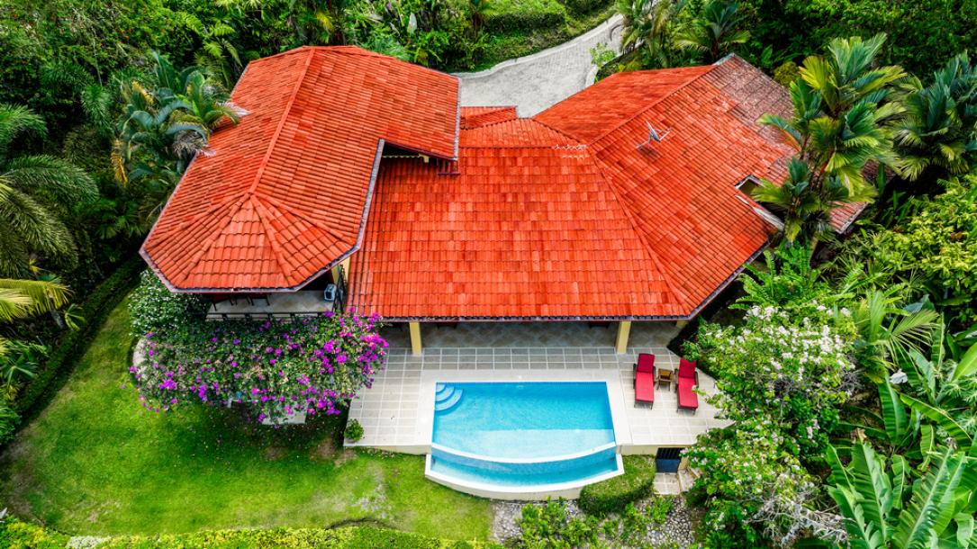 Private Luxury Villa with Whale Tail Ocean View Close to Downtown Uvita-10