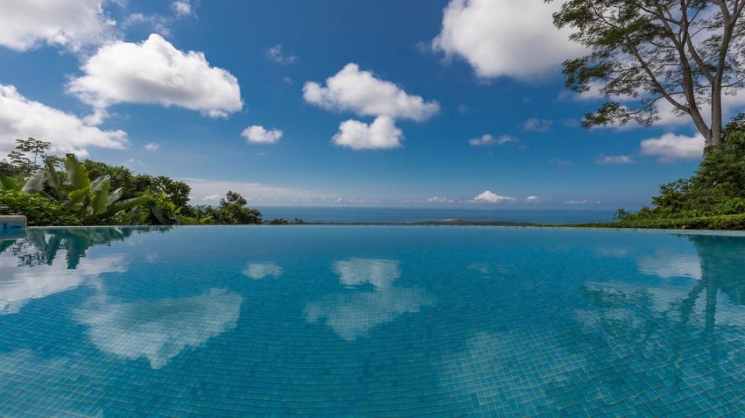 Private Luxury Villa with Whale Tail Ocean View Close to Downtown Uvita-3